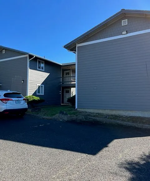 130 NE San Bayo Cir — Photo 2