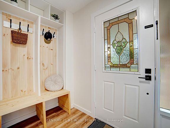 4th image of 56 Sproule Dr