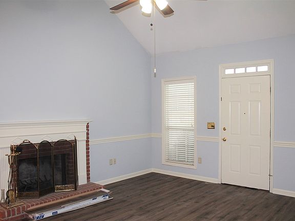 4th image of 1014 Woodbridge Dr
