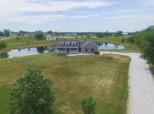 26601 Pine Lake Dr, Godfrey, IL 62035