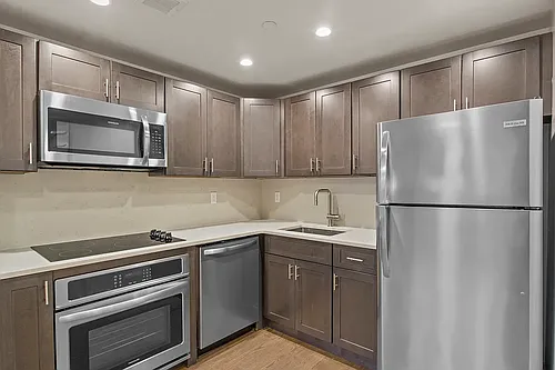 2885 W 15th St #2Q Photo 1 2885 W 15th St #2Q Photo 1