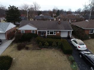 9426 Jennings Station Rd, Saint Louis, MO 63136