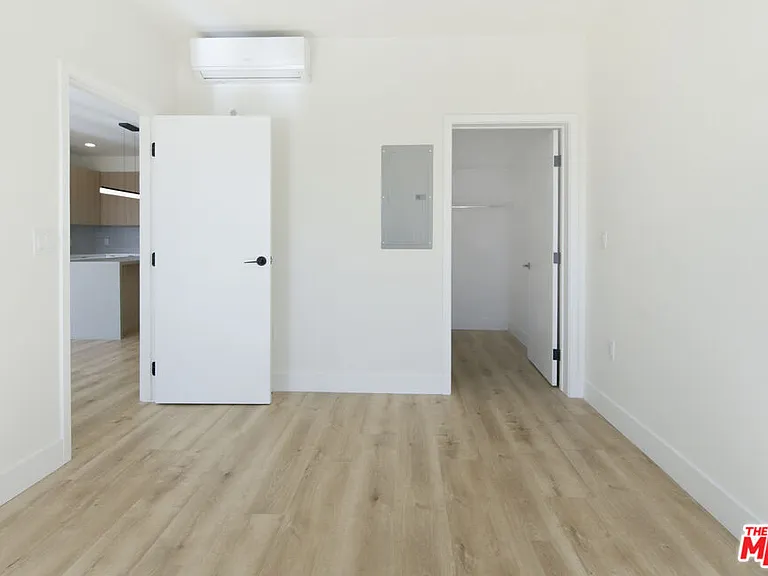 5657 Virginia Ave #302 — Photo 14