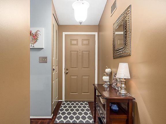 2nd image of 3871 Talcott Dr