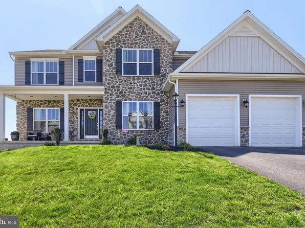 1541 Zestar Dr, Mechanicsburg, PA 17055