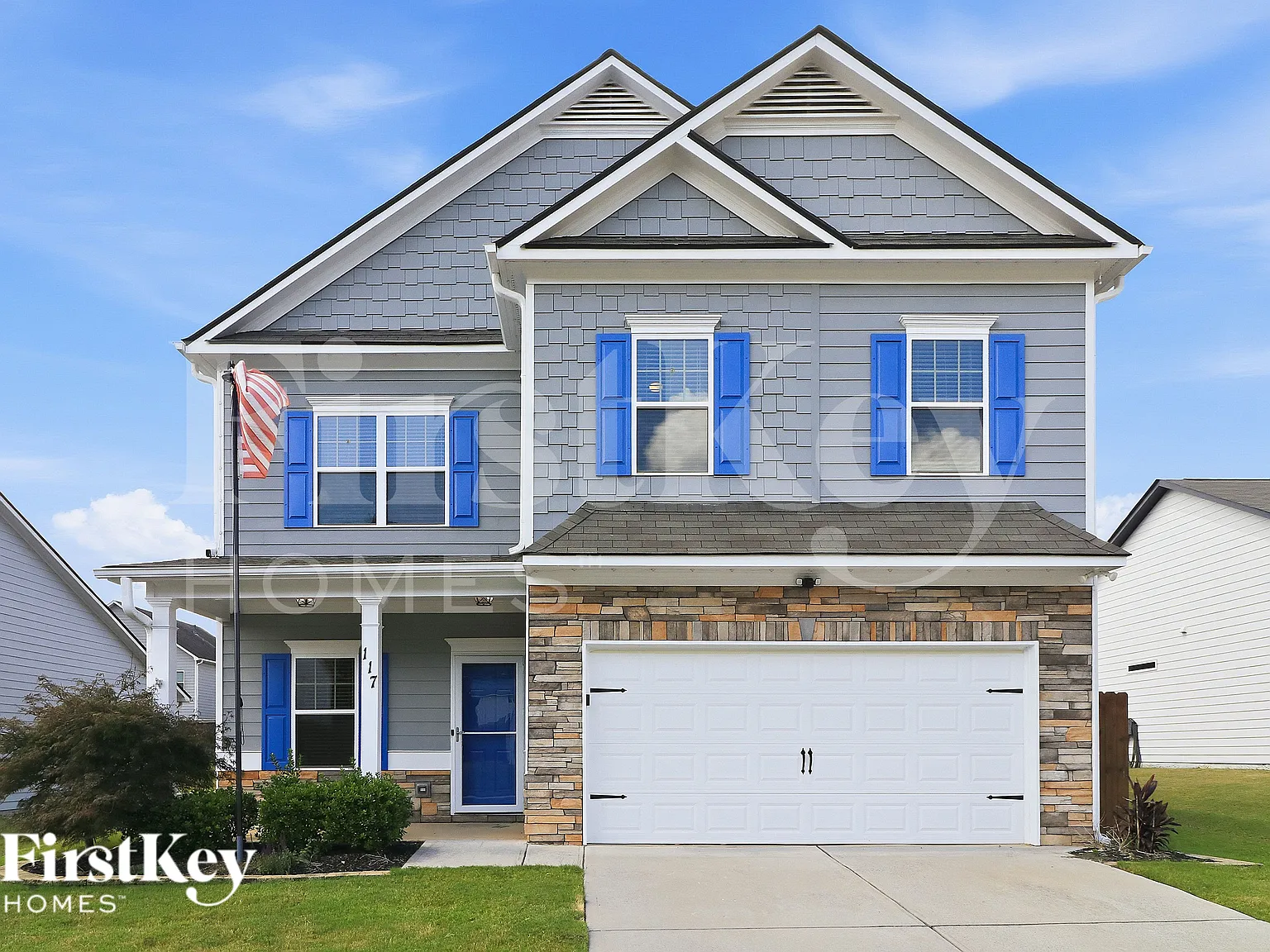 4 bed, 2.5 bath, 2572 sqft, $2,440 — Photo 1
