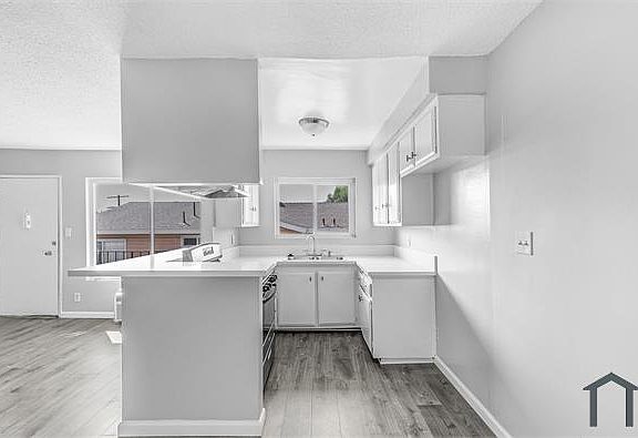5th image of 14106 Delano St APT 7