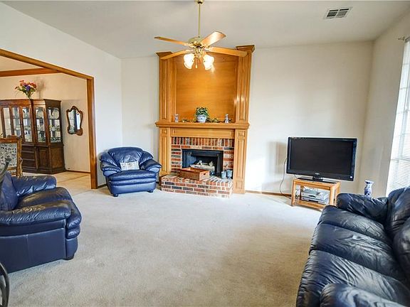 3rd image of 3008 NE 129th St