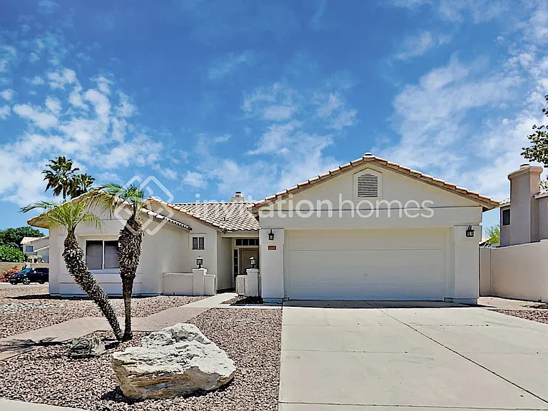 1513 E Douglas Ave — Photo 1