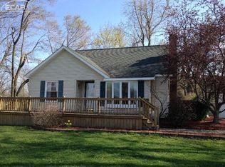 1682 Bowers Rd, Lapeer, MI 48446