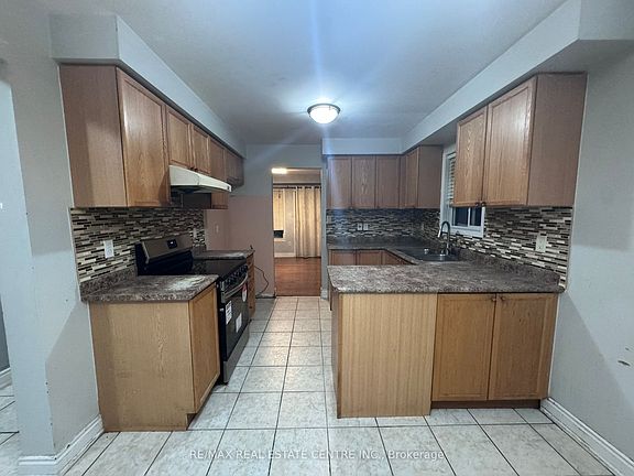 2nd image of 23 Lonestar Cres