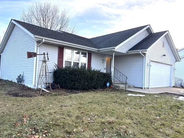 148 N Dogwood St, Cortland, IL 60112