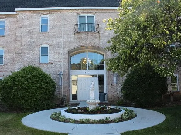 5201 Carriageway Dr Unit 3, Rolling Meadows, IL 60008