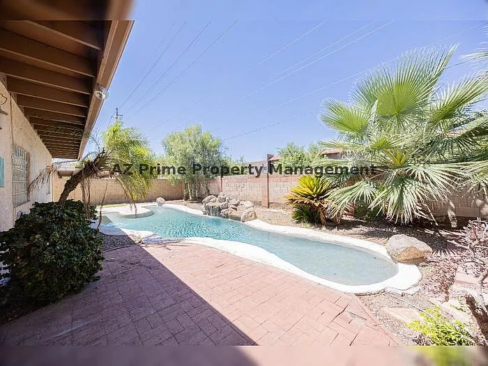 5502 E Roanoke Ave — Photo 23