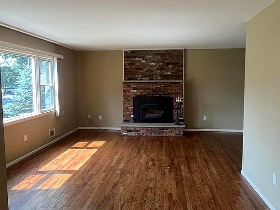 4th image of 50 Morgan Rd