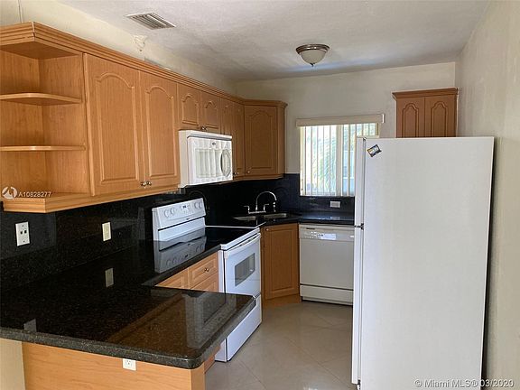 4th image of 11900 N Bayshore Dr APT 5