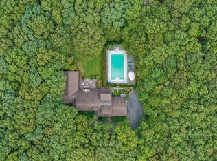 11 Path End Ct, Water Mill, NY 11976