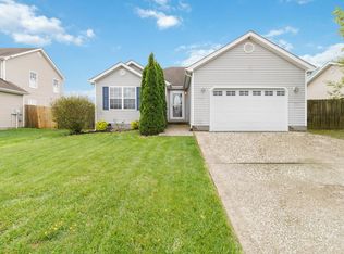 350 Village Dr, Berea, KY 40403