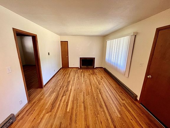 2nd image of 127-129 NW 32nd St