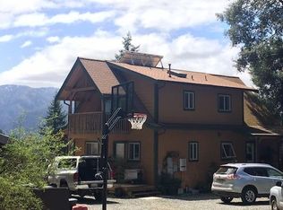 135 Ridgetop Ln, Willow Creek, CA 95573