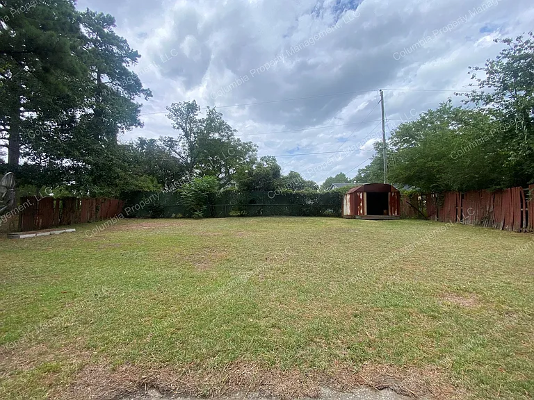 215 Kingnut Dr — Photo 18