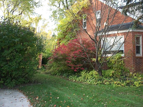 2nd image of 3585 Brookdale Ln
