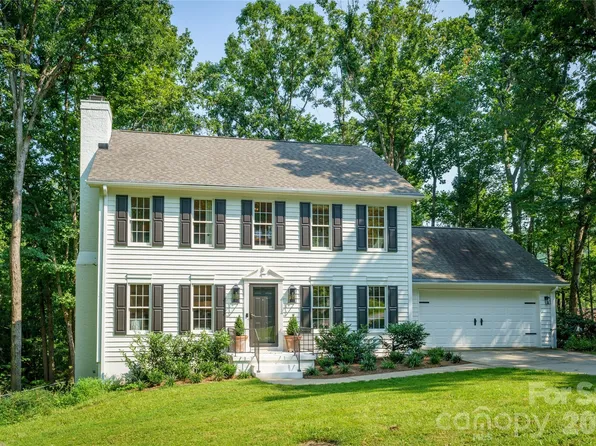 167 Skyview Cir, Asheville, NC 28804