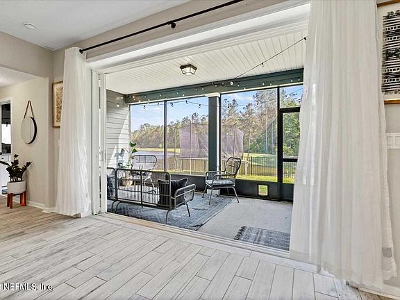 5th image of 2672 COPPERWOOD Avenue