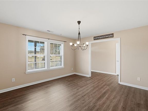 5th image of 117 Pine Ridge Dr