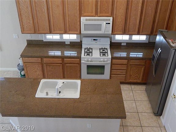 2nd image of 9041 Spinning Wheel Ave