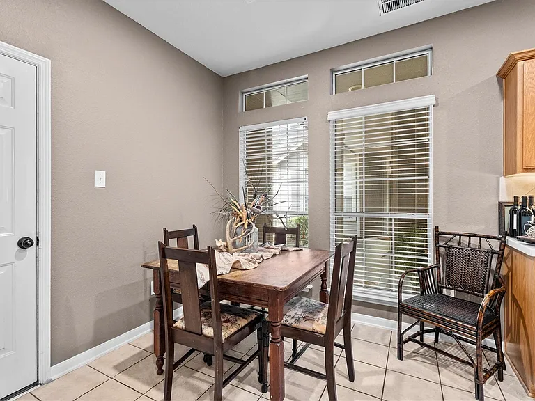 31 Endor Forest Pl — Photo 19