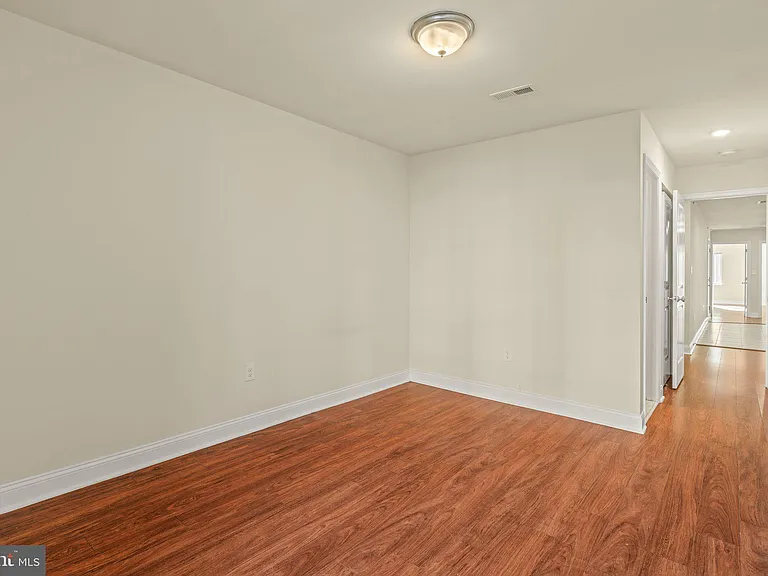1724 W Master St #C — Photo 15