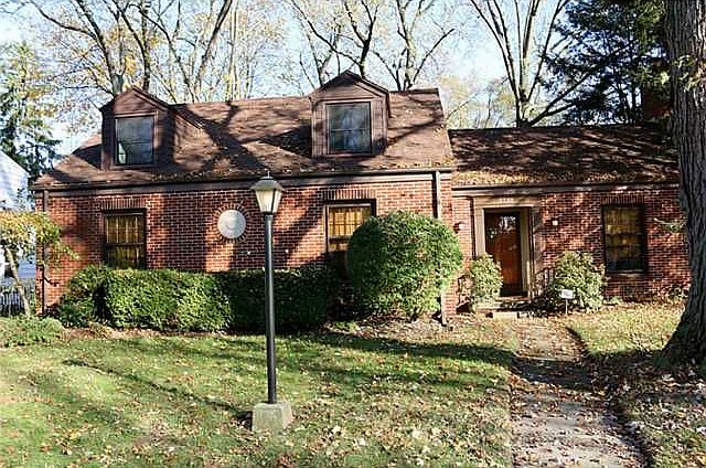 1st image of 2730 Densmore Dr