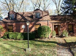 2730 Densmore Dr, Toledo, OH 43606