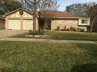 10003 Carlow Ln, La Porte, TX 77571