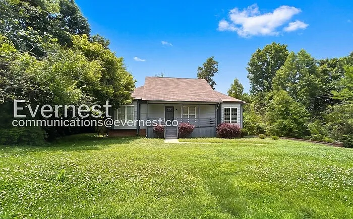 5520 Desoto Cir — Photo 3