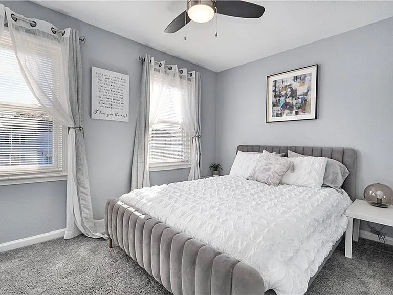 5900 Clear Springs Ct — Photo 15