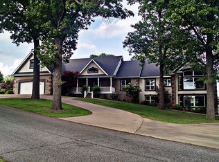 3201 Scenic Dr, Grove, OK 74344