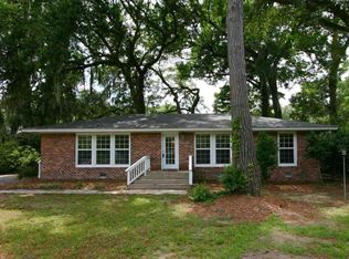 2400 Hermitage Rd, Beaufort, SC 29902