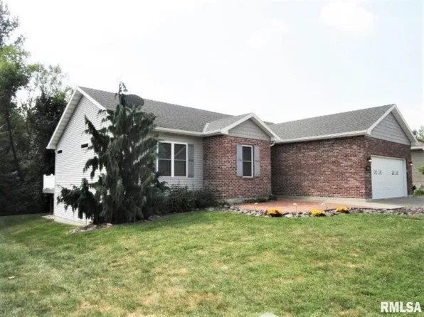 3816 Stone Dr, Quincy, IL 62305