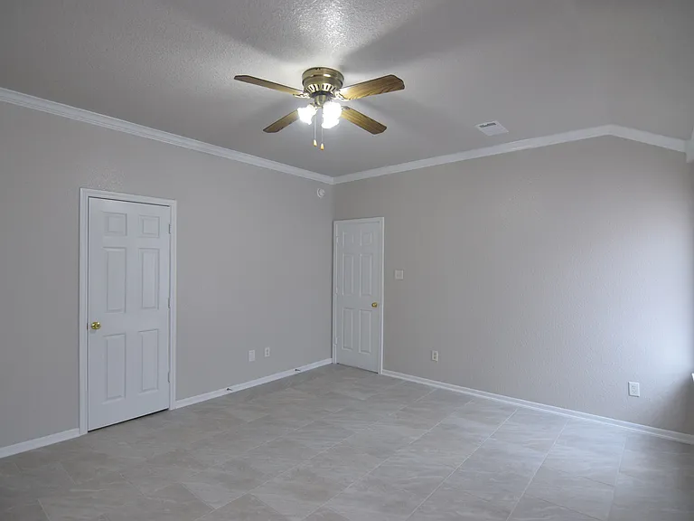 2403 Jake Dr — Photo 11