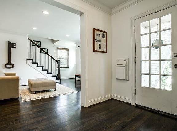 3rd image of 6106 Velasco Ave