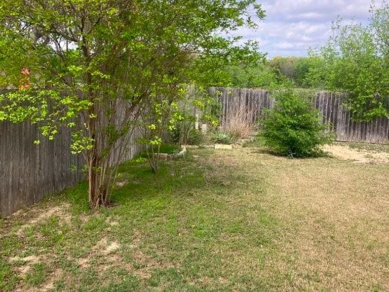 7915 Avellano — Photo 18