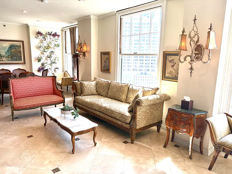 702 Ash St #900 — Photo 5