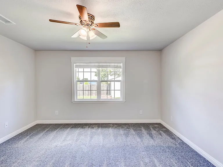 2307 Traverse Dr — Photo 21