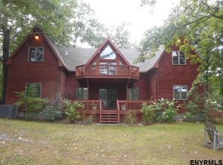 798 Middle St, Niskayuna, NY 12309