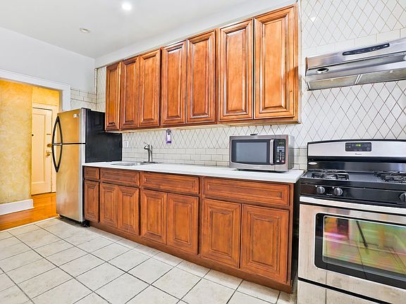 3rd image of 144-44 Sanford Ave #5G