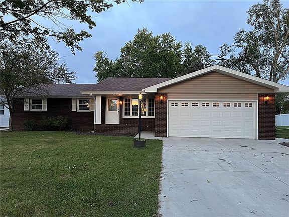 3rd image of 1620 Frostwood Ln