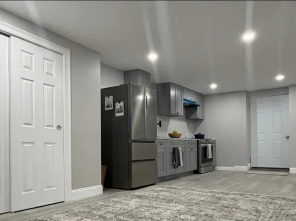 (undisclosed Address), Ronkonkoma, NY 11779