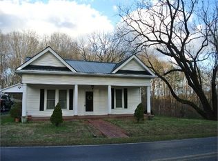 5045 Rockford Rd, Dobson, NC 27017